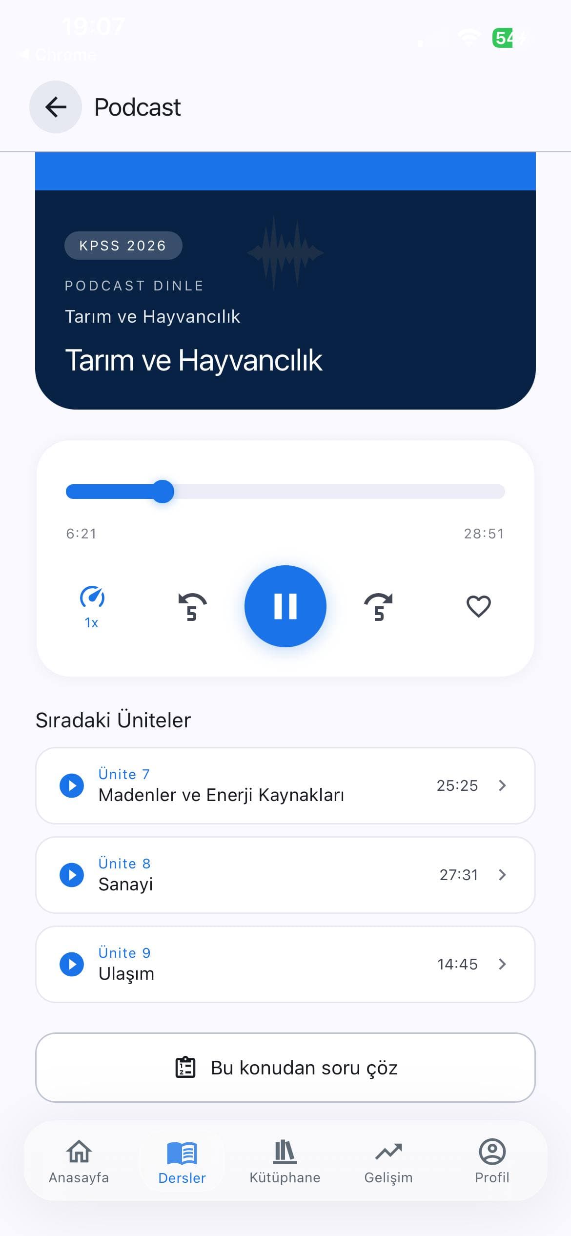 Kapsül KPSS Podcast modu ekranı — sesli konu anlatımı oynatıcısı